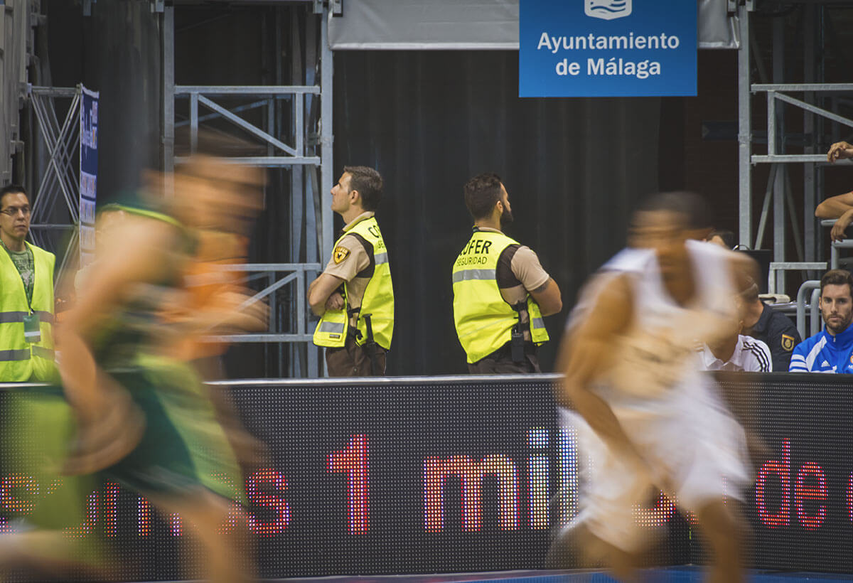 Seguridad privada en partido baloncesto Unicaja Real Madrid